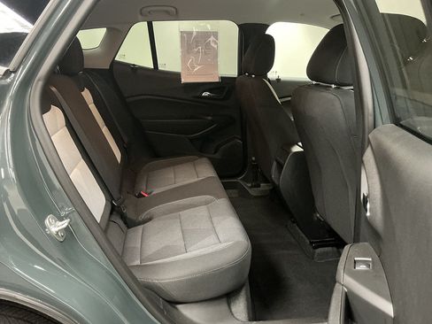 Used 2025 Chevrolet Trax LS w/ LS Convenience Package FWD image 27