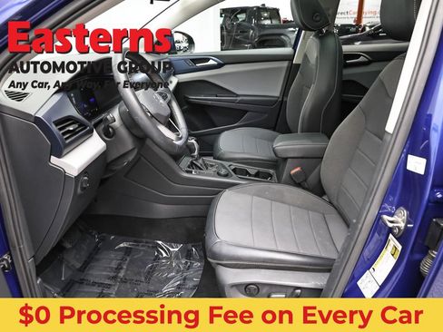 Used 2022 Volkswagen Taos SE w/ Panoramic Sunroof Package AWD/4WD image 14