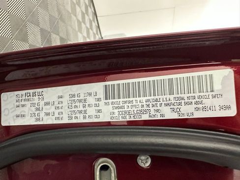 Used 2018 RAM 3500 Laramie image 31