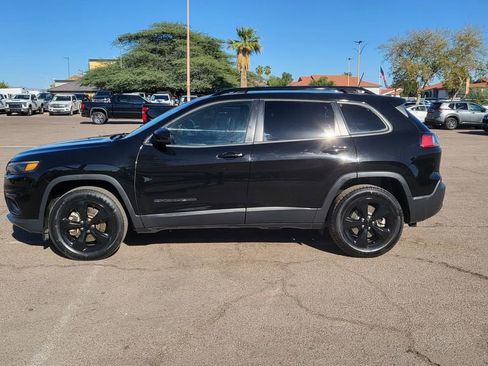 Used 2019 Jeep Cherokee Latitude Plus image 5