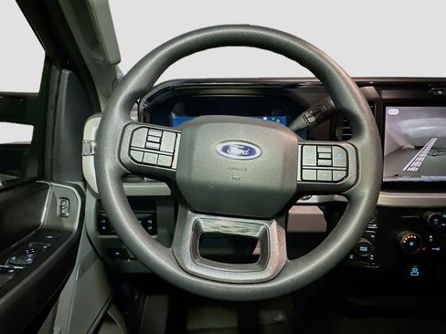 New 2026 Ford F350 XLT w/ XLT Premium Package AWD/4WD image 7