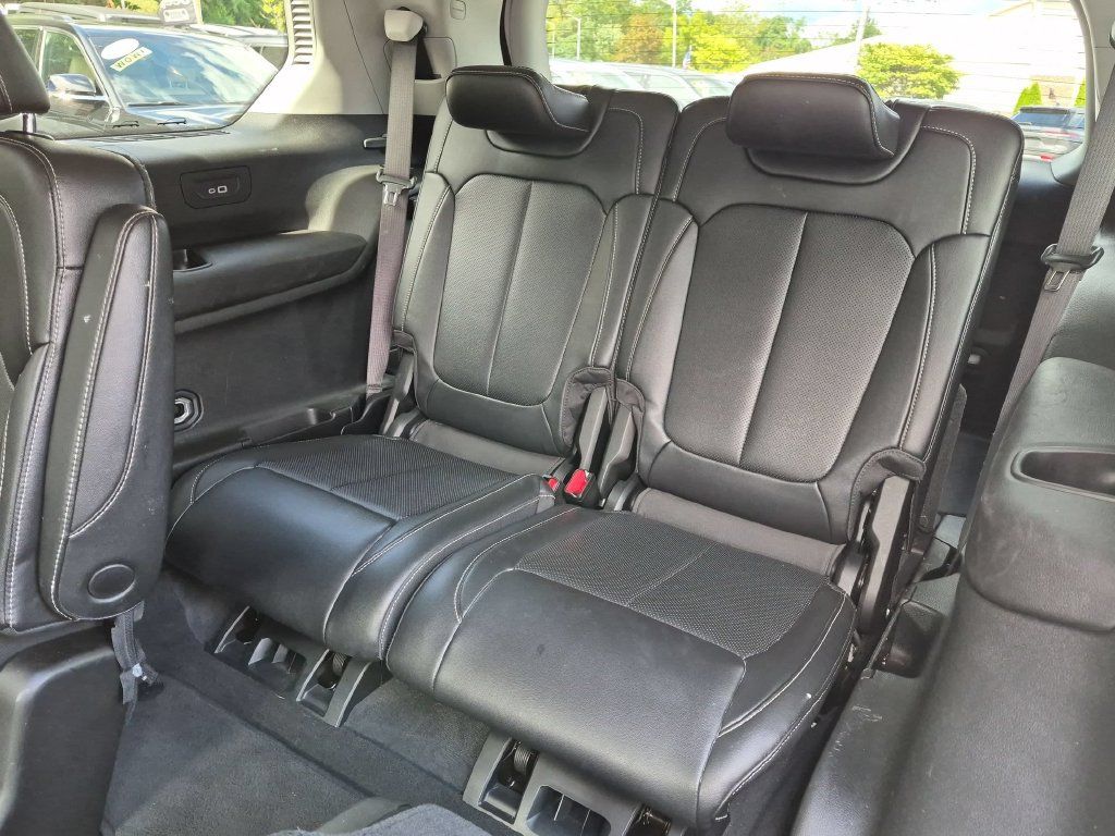 Used 2023 Jeep Grand Cherokee L Limited w/ Luxury Tech Group II AWD/4WD image 27