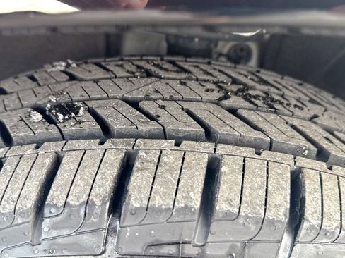 Certified 2023 Chevrolet Traverse Premier w/ Redline Edition image 11