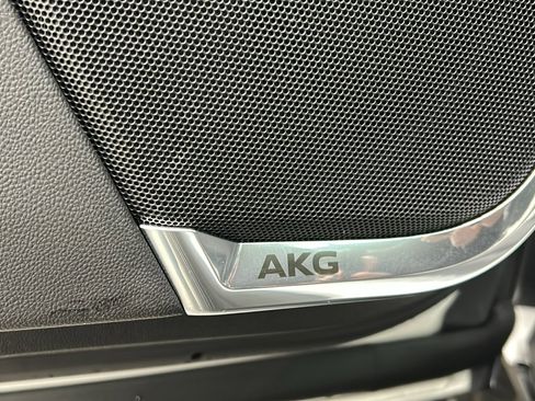 Used 2025 Cadillac Escalade Sport Platinum image 28