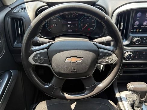Used 2019 Chevrolet Colorado LT AWD/4WD image 16