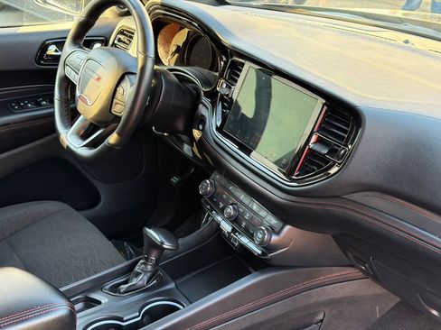 Used 2025 Dodge Durango GT AWD/4WD image 9