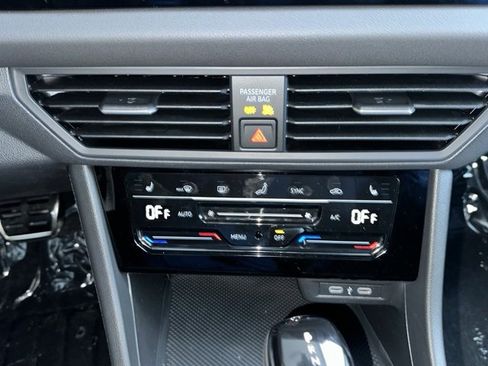 New 2025 Volkswagen Jetta Sport image 32