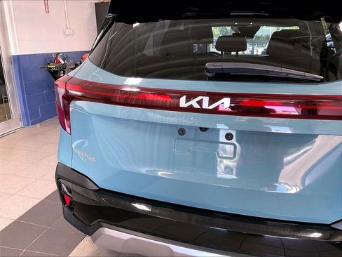Used 2025 Kia Seltos S AWD/4WD image 27