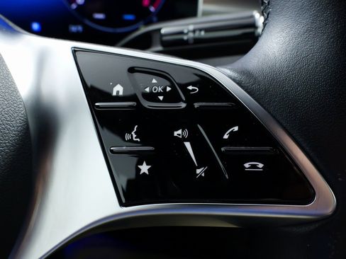 Used 2023 Mercedes-Benz C 300 4MATIC Sedan image 54