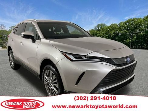 Used 2023 Toyota Venza Limited AWD/4WD image 1