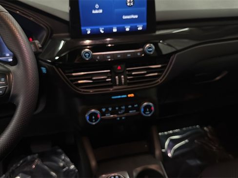 Used 2025 Ford Escape ST-Line image 27