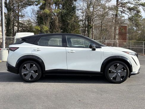 Certified 2023 Nissan Ariya image 6