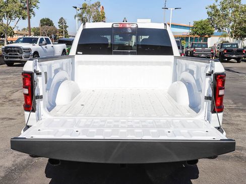 New 2026 RAM 1500 Big Horn AWD/4WD image 12