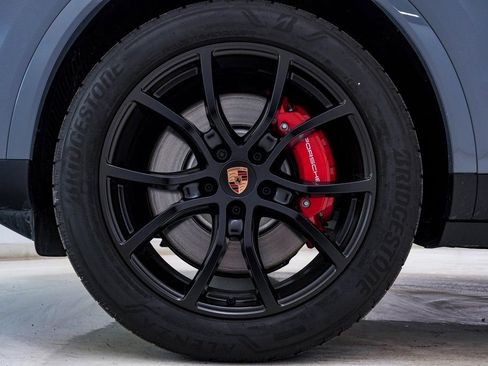 New 2026 Porsche Cayenne S image 13