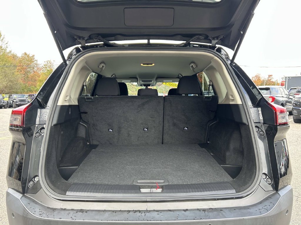 Certified 2023 Nissan Rogue S AWD/4WD image 11