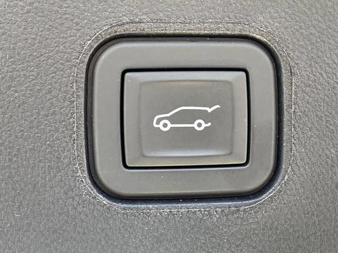 Certified 2026 Cadillac Lyriq Premium Sport AWD/4WD image 7
