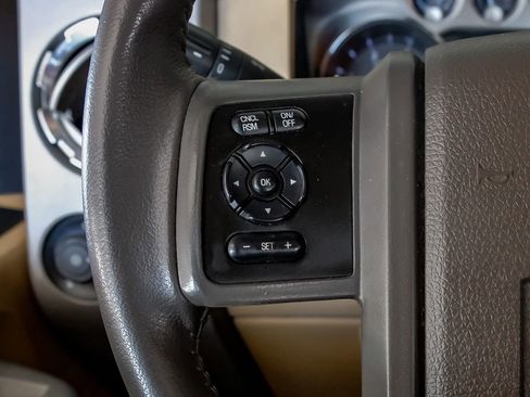 Used 2015 Ford F350 Lariat w/ Lariat Interior Package image 16