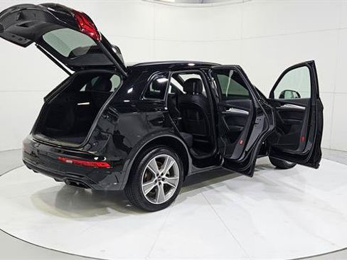 Used 2025 Audi Q5 2.0T Premium AWD/4WD image 32
