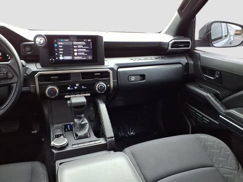 Used 2024 Toyota Tacoma SR image 15