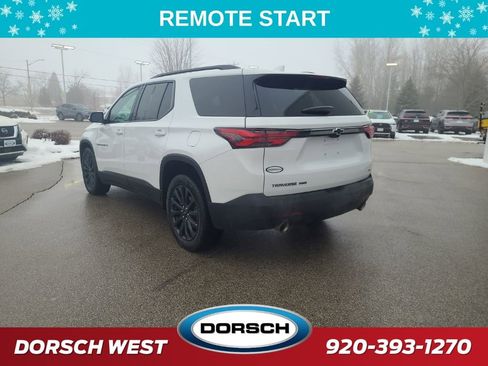 Used 2023 Chevrolet Traverse RS image 3