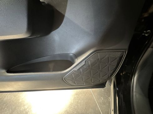 Used 2025 Toyota RAV4 XLE Premium image 20