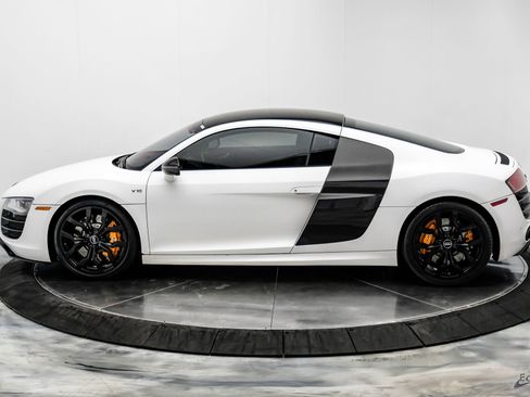 Used 2010 Audi R8 V10 image 9