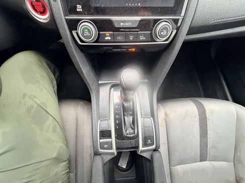 Used 2017 Honda Civic EX image 10