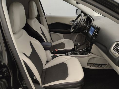 Used 2018 Jeep Compass Latitude w/ Popular Equipment Group image 21