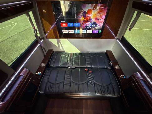 Used 2017 Mercedes-Benz Sprinter 2500 image 31