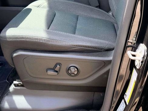 Used 2020 RAM 1500 Big Horn AWD/4WD image 17