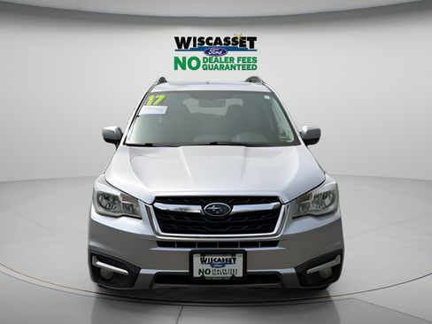 Used 2017 Subaru Forester 2.5i Premium w/ All-Weather Package AWD/4WD image 29