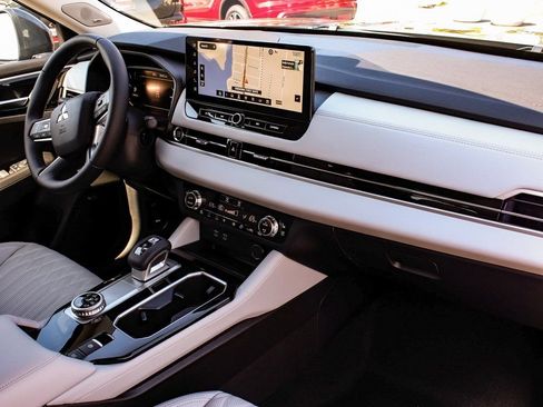 New 2025 Mitsubishi Outlander SEL AWD/4WD image 45