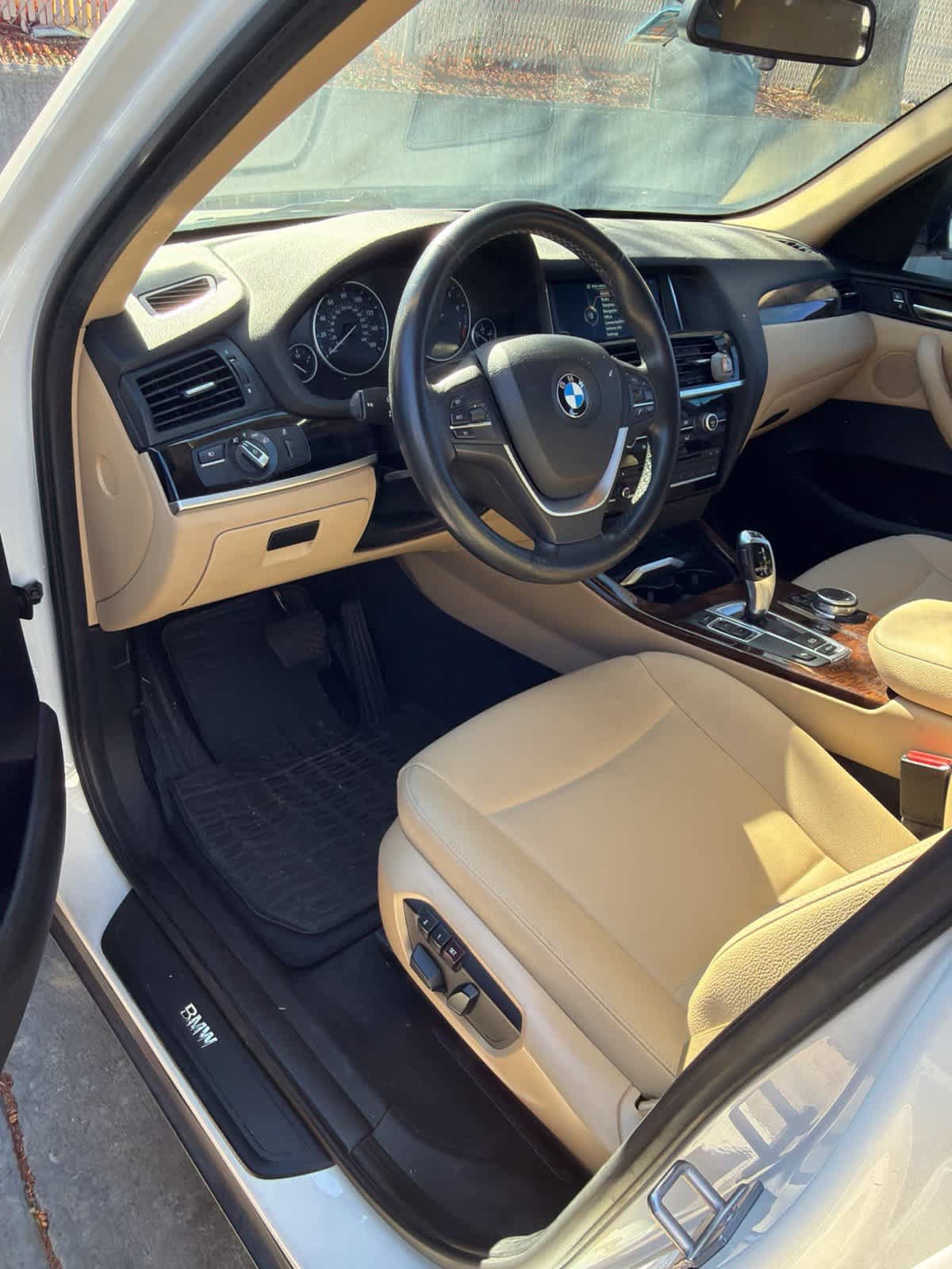 Used 2016 BMW X3 sDrive28i RWD image 2