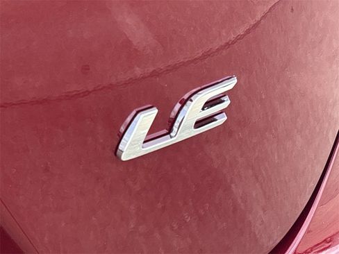 Used 2025 Toyota Corolla LE image 11