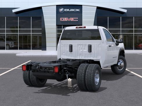 New 2026 GMC Sierra 3500 Pro w/ Convenience Package AWD/4WD image 29
