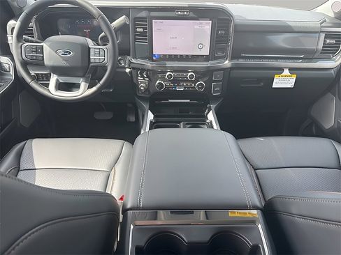 New 2025 Ford F250 Lariat w/ FX4 Off-Road Package image 9
