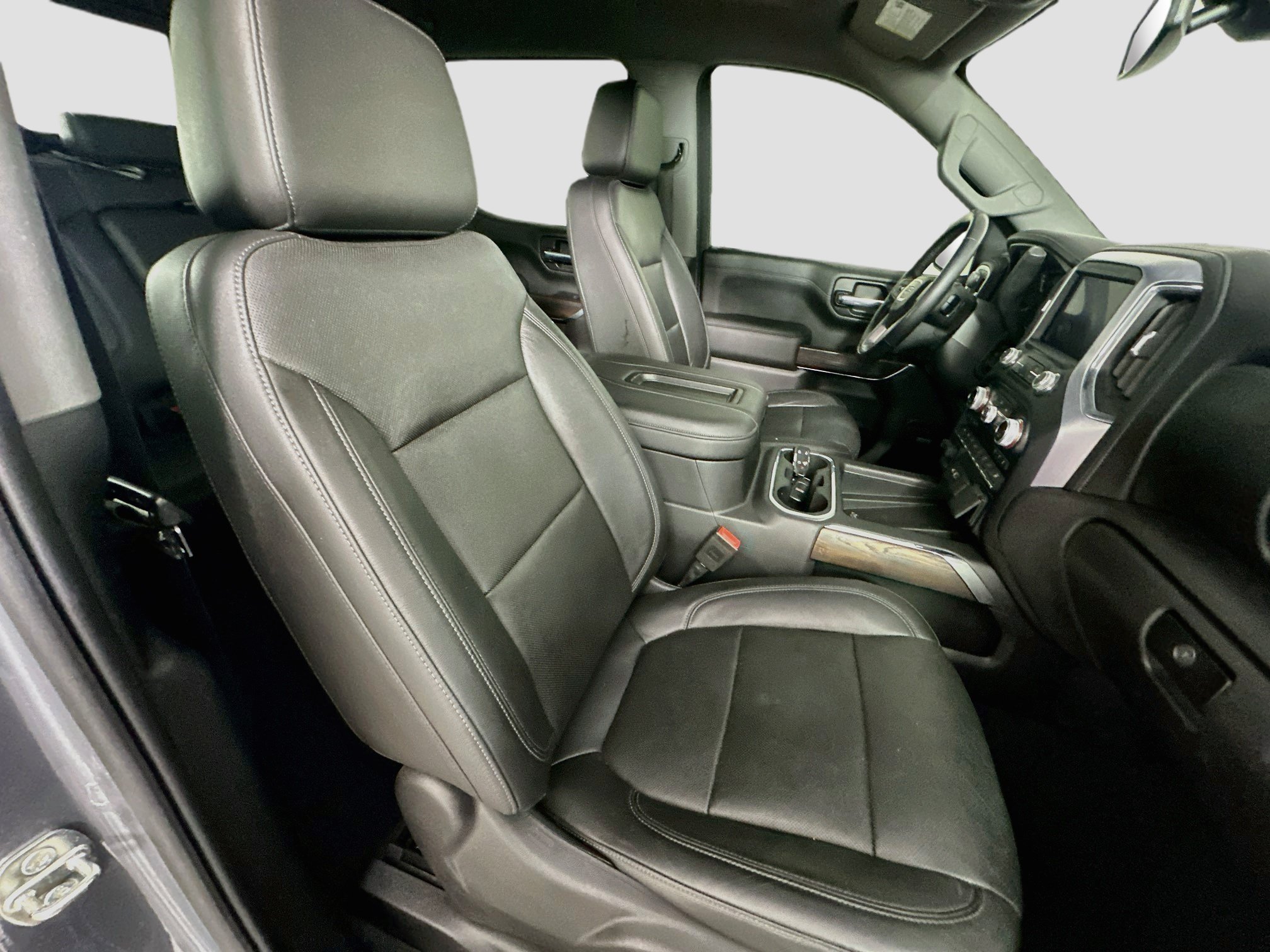 Used 2020 GMC Sierra 1500 SLT RWD image 30
