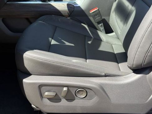New 2026 GMC Sierra 1500 SLT image 20