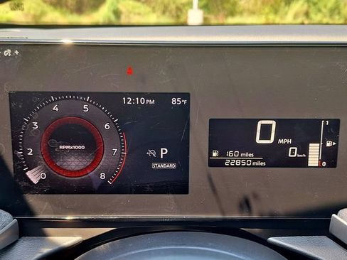 Certified 2025 Nissan Kicks SV w/ Charging Package FWD image 16