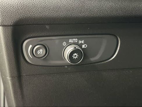 Used 2021 Buick Envision Preferred FWD image 19