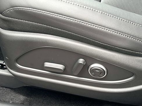 New 2026 Hyundai Palisade Limited image 16