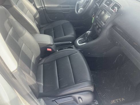 Used 2011 Volkswagen Jetta S image 9