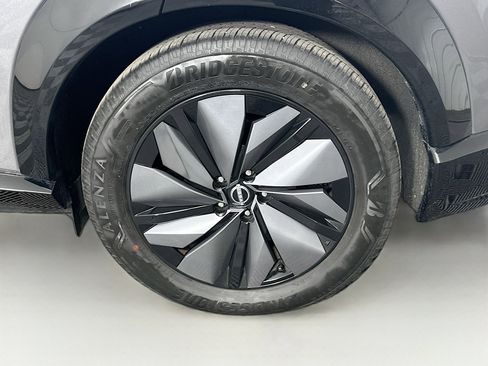 Used 2023 Nissan Ariya FWD image 11