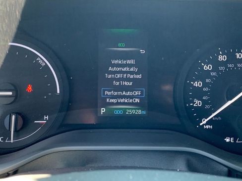 Used 2024 Toyota Sienna XSE image 34