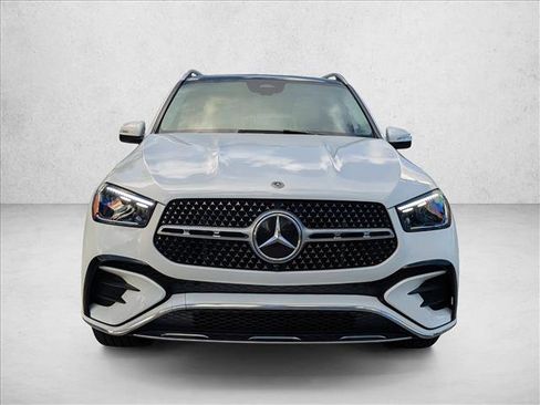 Certified 2024 Mercedes-Benz GLE 450 4MATIC image 2