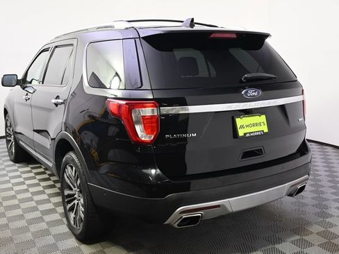 Used 2016 Ford Explorer Platinum AWD/4WD image 4