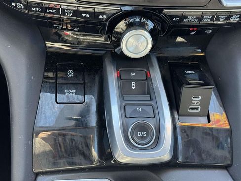Used 2023 Acura MDX SH-AWD w/ Technology Package image 28