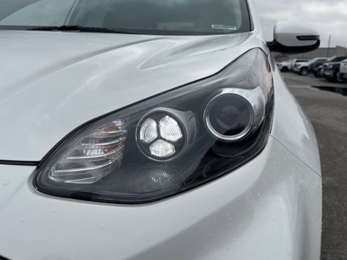 Used 2022 Kia Sportage EX w/ EX Technology Package image 12