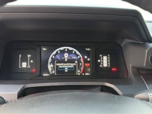 Certified 2025 Toyota Tacoma SR5 AWD/4WD image 23
