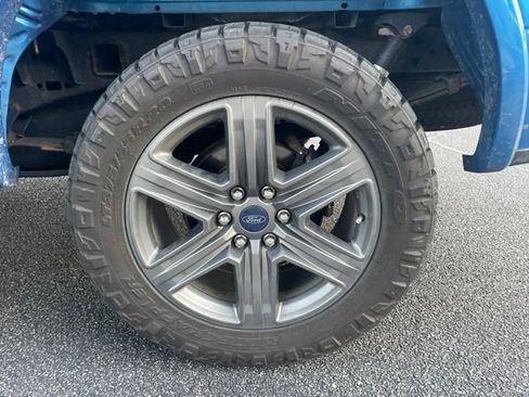 Used 2020 Ford F150 XLT w/ Equipment Group 302A Luxury AWD/4WD image 11